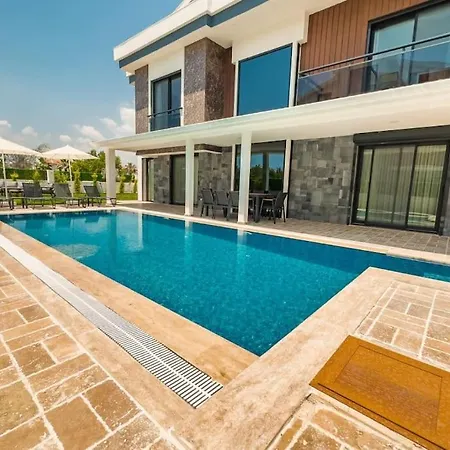 ヴィラ Galaksi Venues 3 *