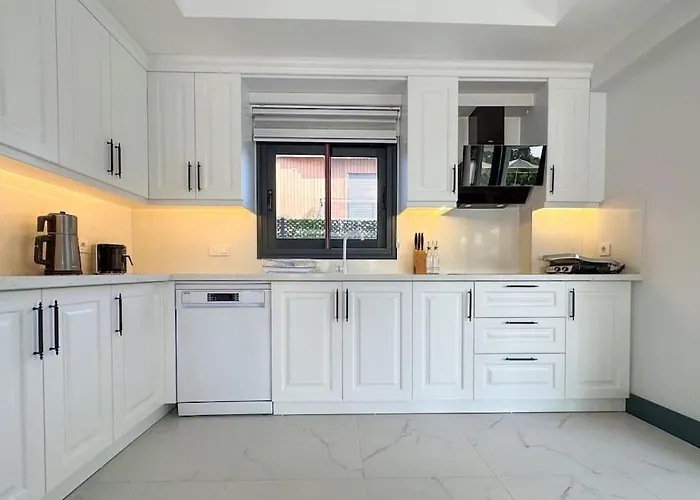 빌라 Galaksi Venues 3 페티예